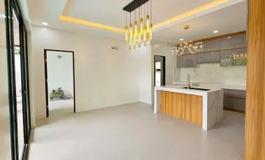 Luxury 4-Bedroom House with Private Pool for Sale – Royale Cebu Estates, Consolacion, Cebu