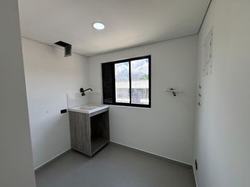 APARTAMENTO EN LAURELES PARA ESTRENAR EN VENTA