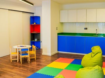 Venta de Moderno Departamento en Lince