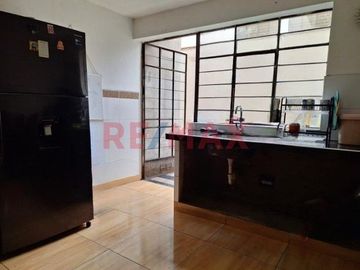 VENTA DE CASA EN PALAO - SAN MARTIN DE PORRES