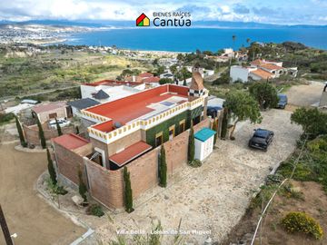 Casa en venta | Estilo Le Corbusier con vista al mar | Lomas de San Miguel, Ensenada