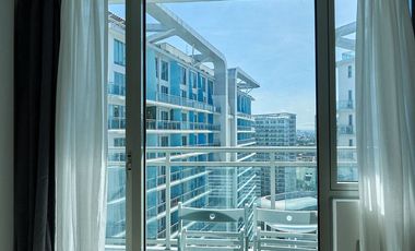 AZURE170XB: For Rent Fully Furnished 1BR with Balcony in Azure Urban Resort Residences