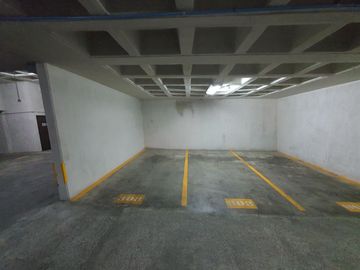 DEPARTAMENTO EN VENTA LOMAS ANAHUAC 2 O 3 REC, 3 BAÑOS, 3 ESTACIONAMIENTOS CON AMENIDADES!!!