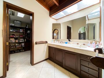 Venta De Casa En Urb Las Lagunas-La Molina