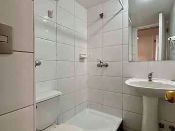 Se Vende 2 Dormitorios+ Estacionamiento .Av Perú