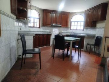 VENTA CASA URB. LOS GIRASOLES DE HUAMPANI CHACLACAYO 200 M2 $265 000