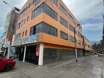 AMPLIA CASA de 5 PISOS EN SAN JUAN DE LURIGANCHO