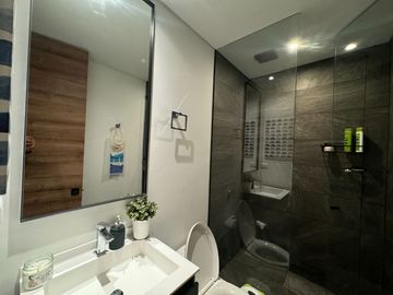 Venta Apto alto Palmas moderno