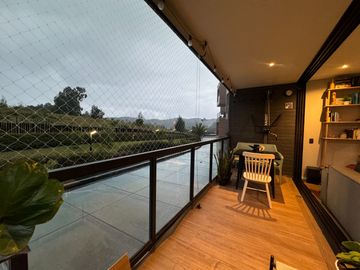 Venta Apto alto Palmas moderno