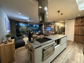Venta Apto alto Palmas moderno