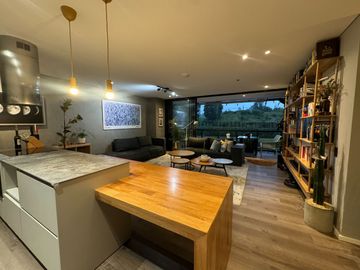 Venta Apto alto Palmas moderno