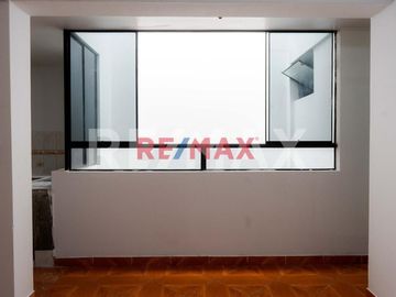 CASA EN VENTA DE 120M CERCA A LA AV. TANTAMAYO EN SAN MARTIN DE PORRES