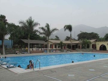 VENTA CASA CHACLACAYO GIRASOLES 200 M2 $240,000
