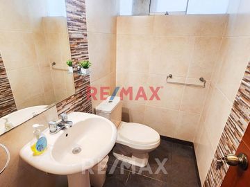 EN VENTA DE DEPARTAMENTO CERCA AL JOCKEY PLAZA EN ATE