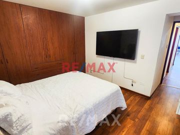 EN VENTA DE DEPARTAMENTO CERCA AL JOCKEY PLAZA EN ATE