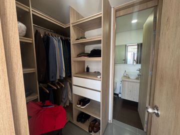 Venta Apto Laureles con Aire acondicionado