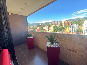Venta Apto Laureles con Aire acondicionado