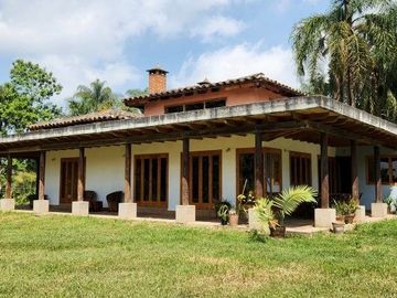 Invierte en tierra fértil, vida plena y producción constante