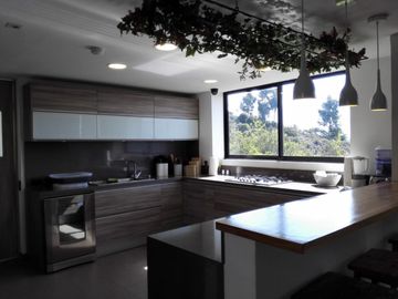 Venta Casa de Campo de Ensueño en Tocancipá – Exclusividad, Naturaleza y Modernidad