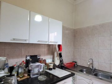 Se vende casa en Santiago Concha.