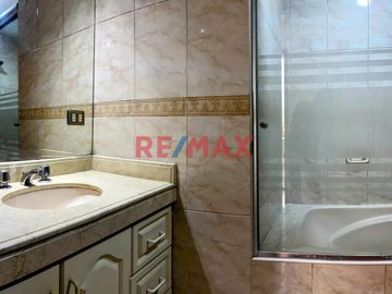 Dúplex Exclusivo Frente A Parque En Valle Hermoso Surco