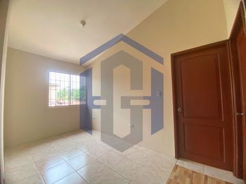 Casa de 2 plantas en venta - Mucho Lote 1, Guayaquil, Ecuador