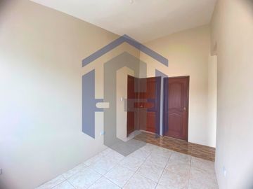 Casa de 2 plantas en venta - Mucho Lote 1, Guayaquil, Ecuador