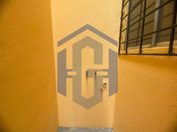 Casa de 2 plantas en venta - Mucho Lote 1, Guayaquil, Ecuador