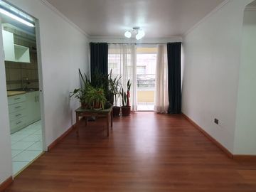 Se vende departamento en las Golondrinas, las Rosas Maipú