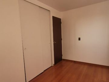 Se vende departamento en las Golondrinas, las Rosas Maipú