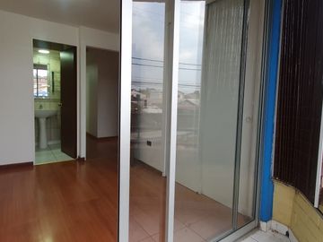 Se vende departamento en las Golondrinas, las Rosas Maipú