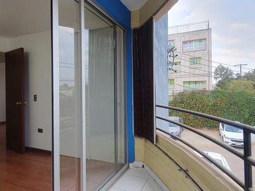 Se vende departamento en las Golondrinas, las Rosas Maipú