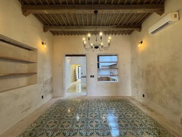 CASA COLONIAL REMODELADA EN CAMPECHE