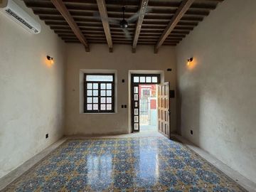 CASA COLONIAL REMODELADA EN CAMPECHE