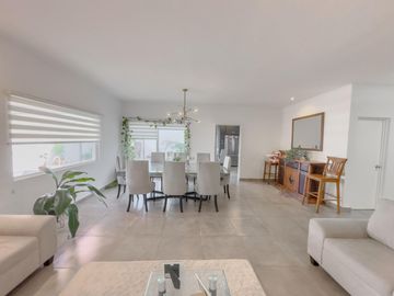 Casa en Venta en Santerra Residencial al Norte de la Ciudad