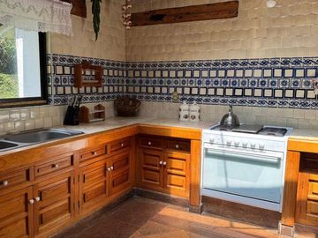 CASA EN AVANDARO