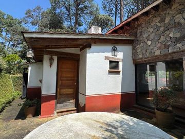 CASA EN AVANDARO