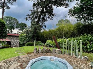 CASA EN AVANDARO