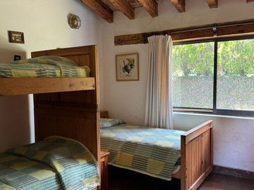CASA EN AVANDARO