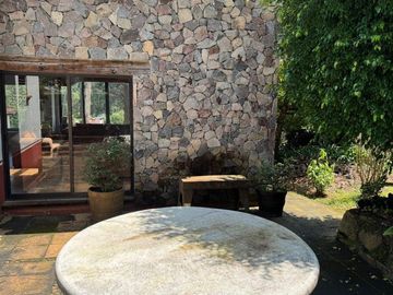 CASA EN AVANDARO