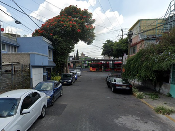 Casa en plaza Cantaritos Iztapalapa CDMX