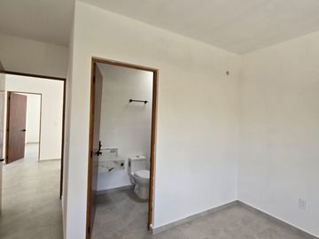CASA RESIDENCIAL EN BOSQUES DE CONKAL