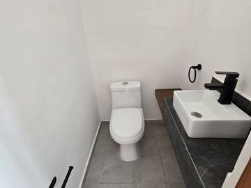 CASA RESIDENCIAL EN BOSQUES DE CONKAL
