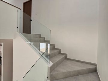 CASA RESIDENCIAL EN BOSQUES DE CONKAL