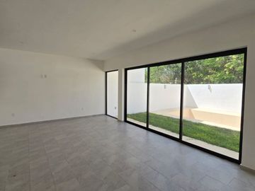 CASA RESIDENCIAL EN BOSQUES DE CONKAL