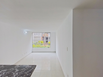 ¡ En venta apartamento en primer piso, remodelado y cómodo en Ciudad Verde! 🏡🔑