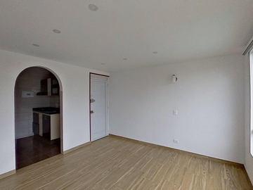 ¡En venta excelente apartamento, último piso con vista en Ciudad Verde! 🏙️✨