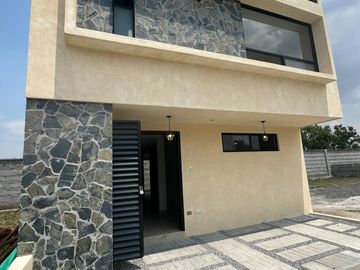 ✨ HERMOSA CASA EN VENTA EN FRACCIONAMIENTO - ZONA LA MAGDALENA ✨