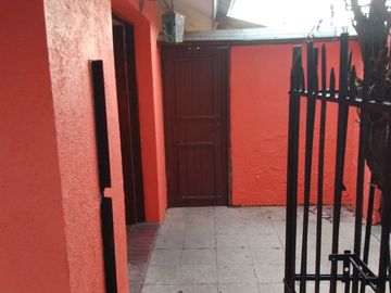 Casa En Venta Villa Santa Carolina, Macul, Santiago