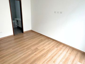 SURCO,  VALLE HERMOSO - DEPARTAMENTO DE ESTRENO